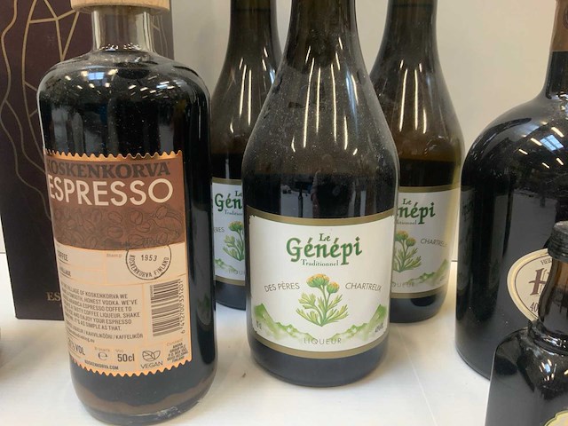 Sterke drank (11x) - afbeelding 4 van  9