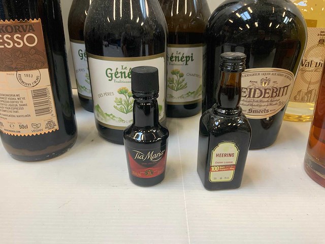 Sterke drank (11x) - afbeelding 5 van  9