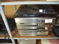 Steroketen itt bestaande uit platenspeler, versterker, tuner, cassettespeler, koffiemachine nespresso magimix, koffiemachine krups nespresso (niet compleet), kruimeldief black&decker met lader, mixer krups, draadloze telefoons siemens gigaset c450 - afbeelding 4 van  12