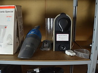 Steroketen itt bestaande uit platenspeler, versterker, tuner, cassettespeler, koffiemachine nespresso magimix, koffiemachine krups nespresso (niet compleet), kruimeldief black&decker met lader, mixer krups, draadloze telefoons siemens gigaset c450 - afbeelding 8 van  12