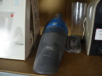 Steroketen itt bestaande uit platenspeler, versterker, tuner, cassettespeler, koffiemachine nespresso magimix, koffiemachine krups nespresso (niet compleet), kruimeldief black&decker met lader, mixer krups, draadloze telefoons siemens gigaset c450 - afbeelding 10 van  12