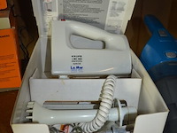 Steroketen itt bestaande uit platenspeler, versterker, tuner, cassettespeler, koffiemachine nespresso magimix, koffiemachine krups nespresso (niet compleet), kruimeldief black&decker met lader, mixer krups, draadloze telefoons siemens gigaset c450 - afbeelding 12 van  12