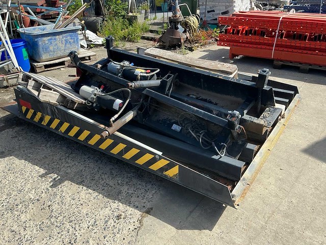 Stertil dock leveller sf 2530-40 b laaddok (2x) - afbeelding 7 van  14