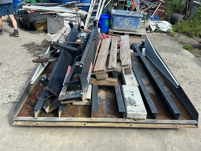 Stertil dock leveller sf 2530-40 b laaddok (2x) - afbeelding 8 van  14