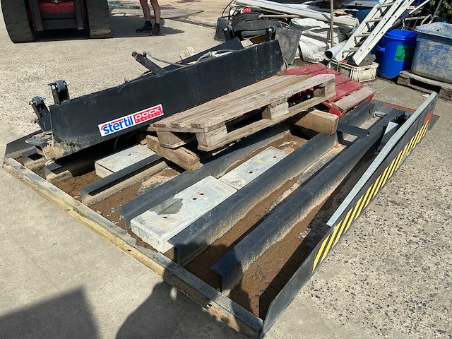 Stertil dock leveller sf 2530-40 b laaddok (2x) - afbeelding 9 van  14