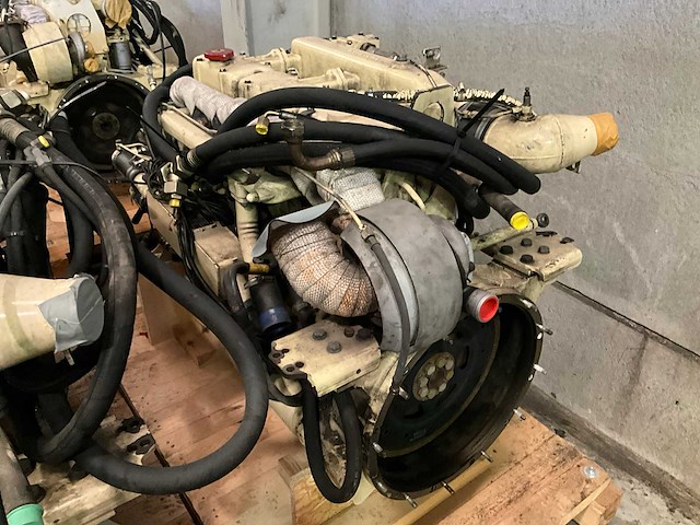 Steyer - wd612.95 - diesel engine - afbeelding 19 van  19