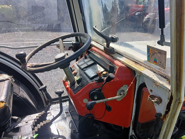 Steyr 8075 smalspoor tractor - afbeelding 4 van  16