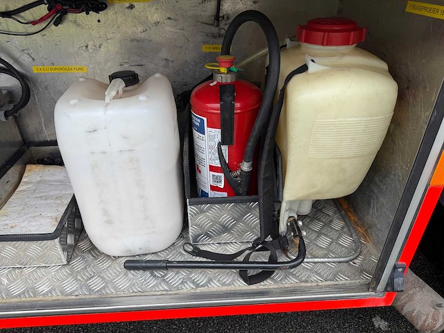 Steyr tankwagen - 1996 - brandweerwagen - afbeelding 9 van  38