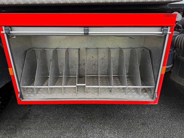 Steyr tankwagen - 1996 - brandweerwagen - afbeelding 13 van  38