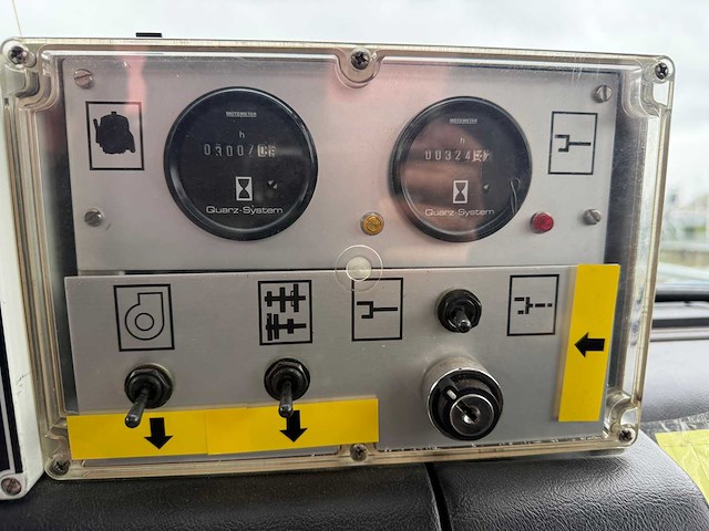 Steyr tankwagen - 1996 - brandweerwagen - afbeelding 28 van  38