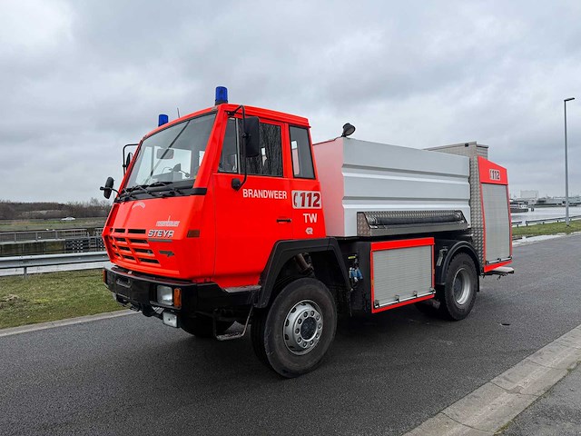 Steyr tankwagen - 1996 - brandweerwagen - afbeelding 17 van  32