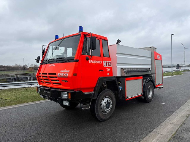 Steyr tankwagen - 1996 - brandweerwagen - afbeelding 25 van  32