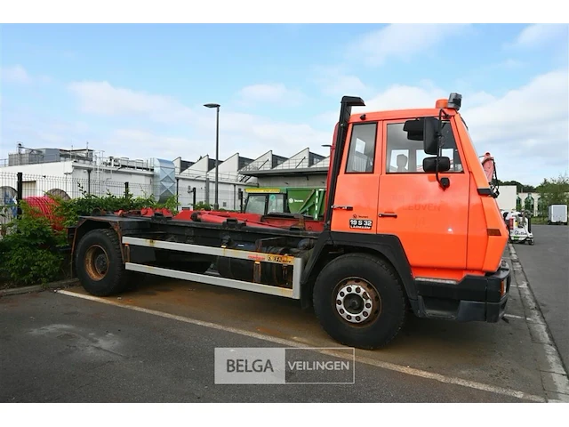 Steyr vrachtwagen met containersysteem - afbeelding 16 van  28