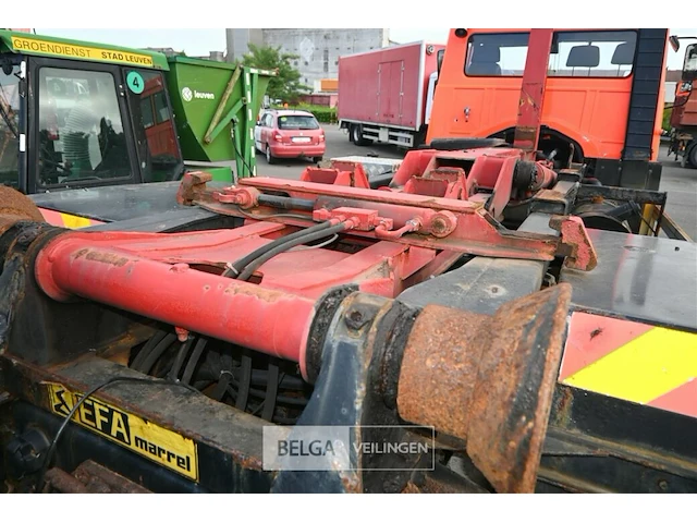 Steyr vrachtwagen met containersysteem - afbeelding 23 van  28