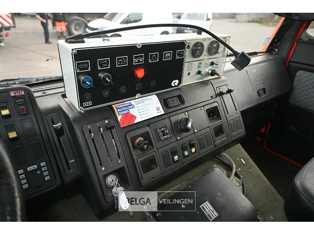 Steyr vrachtwagen met containersysteem - afbeelding 27 van  28