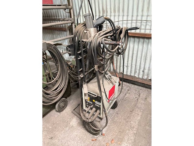 Stiftlasinverter en 2 mobiel hydraulisch heftoestel - afbeelding 2 van  7