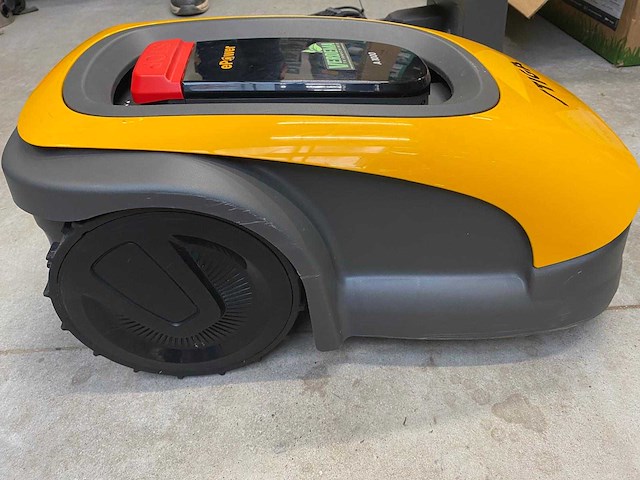 Stiga - a 1000 - robotmaaier - afbeelding 1 van  3