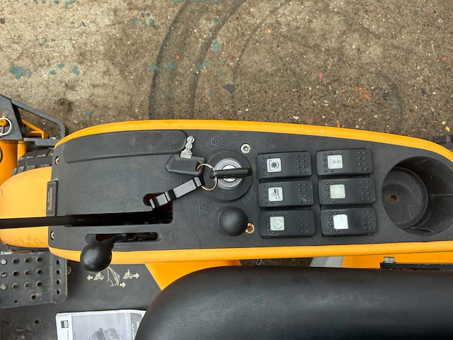Stiga - park pro diesel - ride on lawn mower - afbeelding 4 van  12