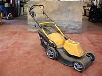 Stiga elektrische grasmachine - afbeelding 1 van  6