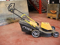 Stiga elektrische grasmachine - afbeelding 2 van  6