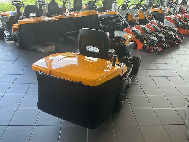 Stiga estate 384e electrische zitmaaier - afbeelding 5 van  16