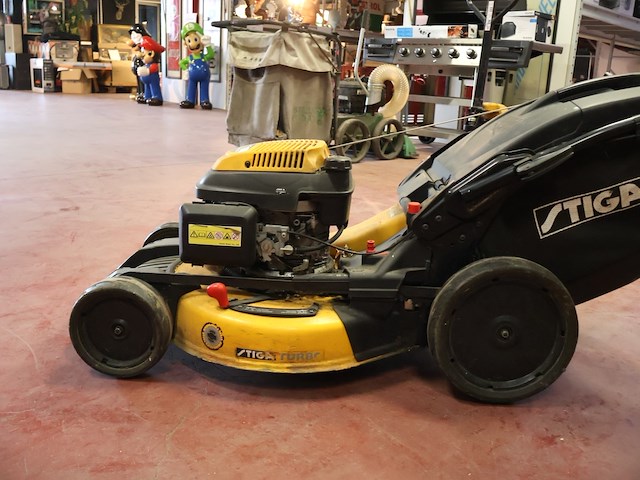 Stiga grasmachine - afbeelding 6 van  7