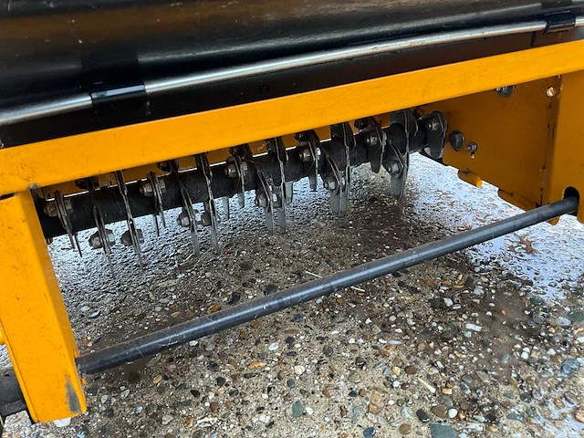 Stiga s400b verticuteermachine - afbeelding 9 van  10