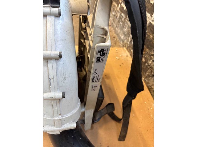 Stihl - 2001 - br420 - bladblazer - afbeelding 3 van  4