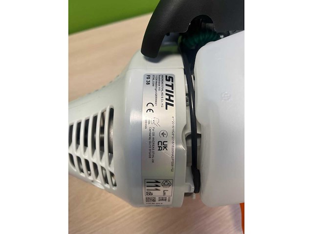 Stihl - fs38 - benzine kantenmaaier - afbeelding 2 van  11