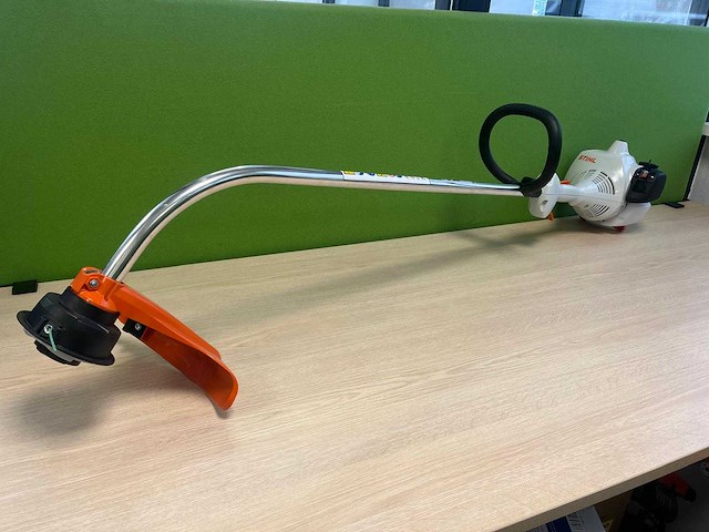 Stihl - fs38 - benzine kantenmaaier - afbeelding 1 van  11