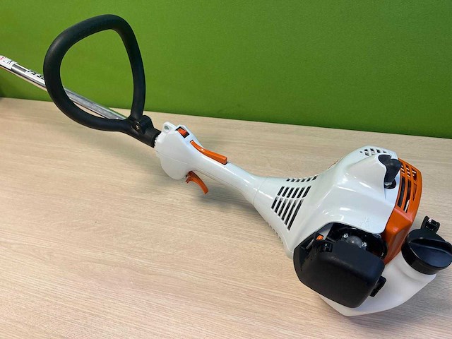 Stihl - fs38 - benzine kantenmaaier - afbeelding 8 van  11