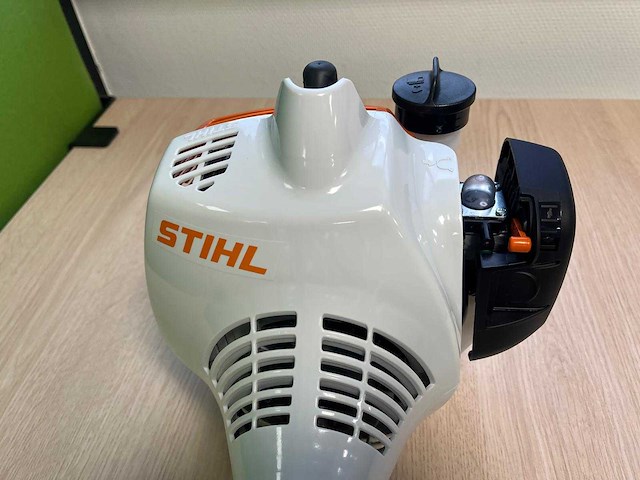 Stihl - fs55 - benzine kantenmaaier - afbeelding 3 van  13