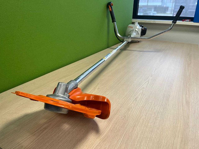 Stihl - fs55 - benzine kantenmaaier - afbeelding 6 van  13