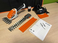 Stihl - hsa26 - accu gras- en buxusschaar met accu en lader - afbeelding 1 van  11