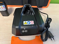 Stihl - hsa26 - accu gras- en buxusschaar met accu en lader - afbeelding 7 van  11