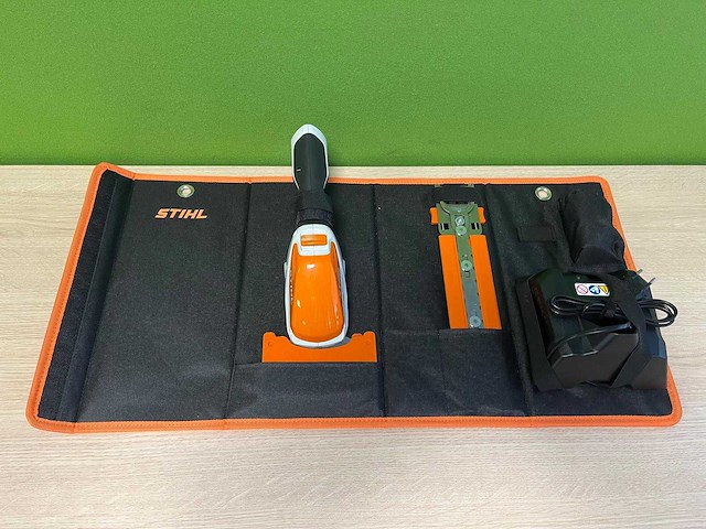 Stihl - hsa26 - accu gras- en buxusschaar met accu en lader - afbeelding 11 van  11