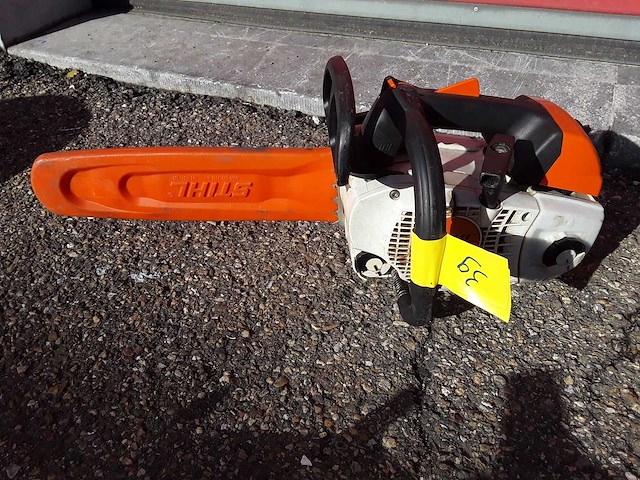 Stihl - kettingzaag - brandweermaterialen - afbeelding 1 van  2