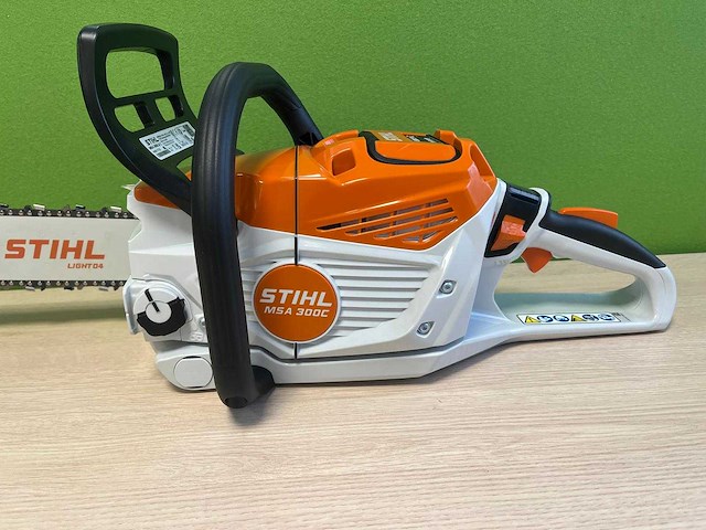 Stihl - msa300c - kettingzaag met ap300s accu en al101 acculader - afbeelding 16 van  21