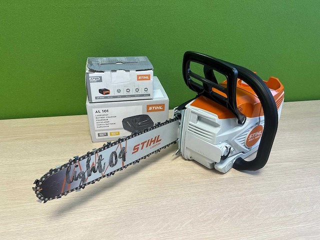 Stihl - msa300c - kettingzaag met ap300s accu en al101 acculader - afbeelding 9 van  17