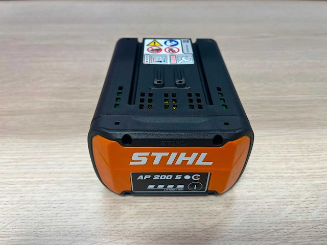 Stihl - rma253 - accu grasmaaier met ap200s accu en al101 lader - afbeelding 5 van  8