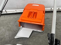 Stihl - rma253 - accu grasmaaier met ap300s accu en al101 lader - afbeelding 15 van  17