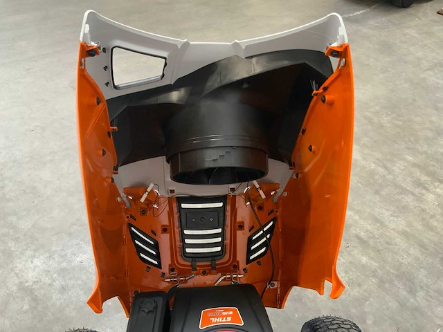 Stihl - rt 4097.1 sx - grasmaaier - zitmaair - afbeelding 11 van  18