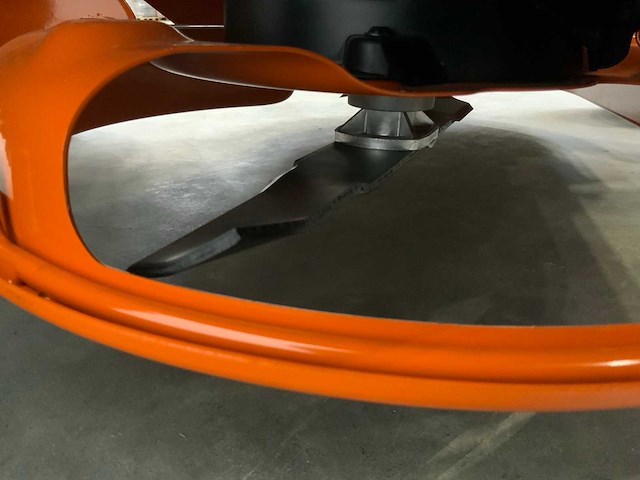 Stihl - rt 4097.1 sx - grasmaaier - zitmaair - afbeelding 3 van  13