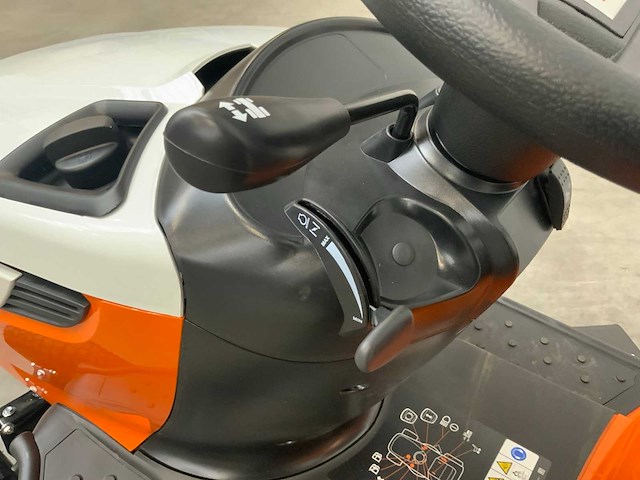 Stihl - rt 4097.1 sx - grasmaaier - zitmaair - afbeelding 2 van  19
