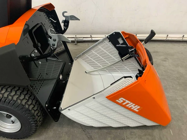 Stihl - rt 5097.1 - grasmaaier - zitmaaier - afbeelding 5 van  19