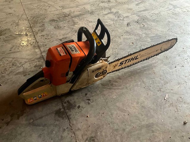 Stihl 044 kettingzaag - afbeelding 5 van  6