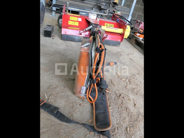 Stihl ar 2000 draagbare achterbeschermer batterij - afbeelding 6 van  8