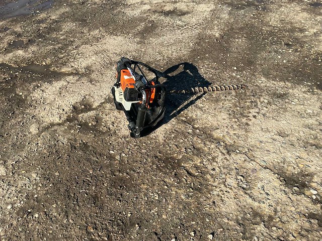 Stihl bt 131 grondboor - afbeelding 3 van  5