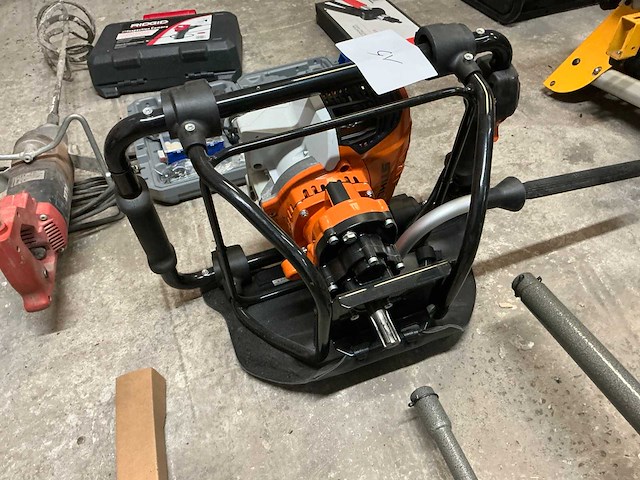 Stihl bt131 grondboor - afbeelding 3 van  7