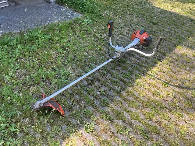 Stihl fs 561 c-em bosmaaier - afbeelding 2 van  8